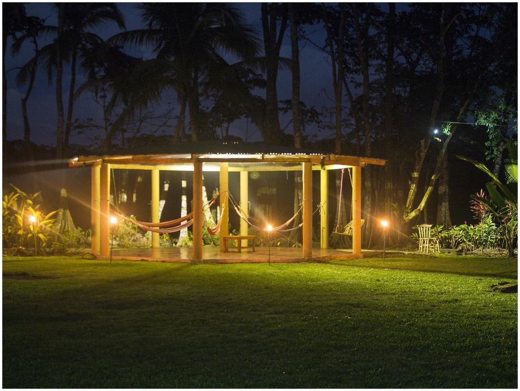 Lirio Lodge Barra de Pacuare Eksteriør bilde